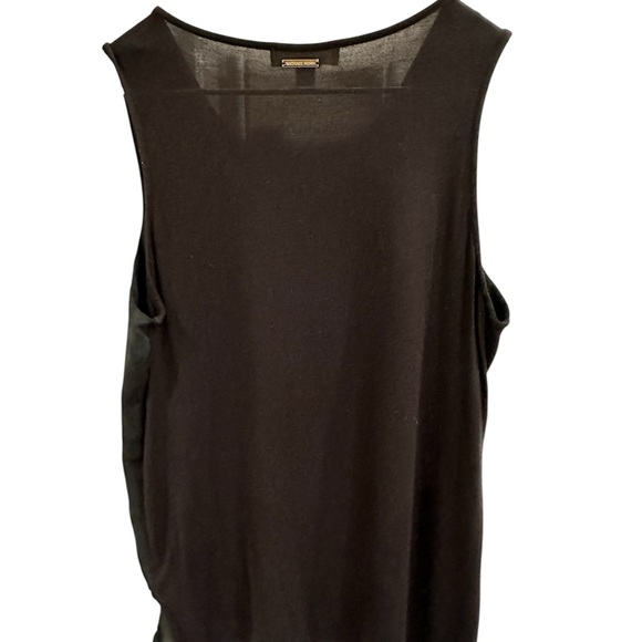 Michael Kors Black V-Neck Tank Top- great with dress pants, skirt or jeans - Picture 2 of 9